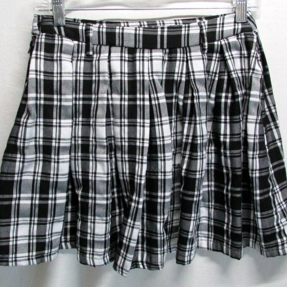 Hot Topic black and white plaid skirt small - Picture 2 of 7